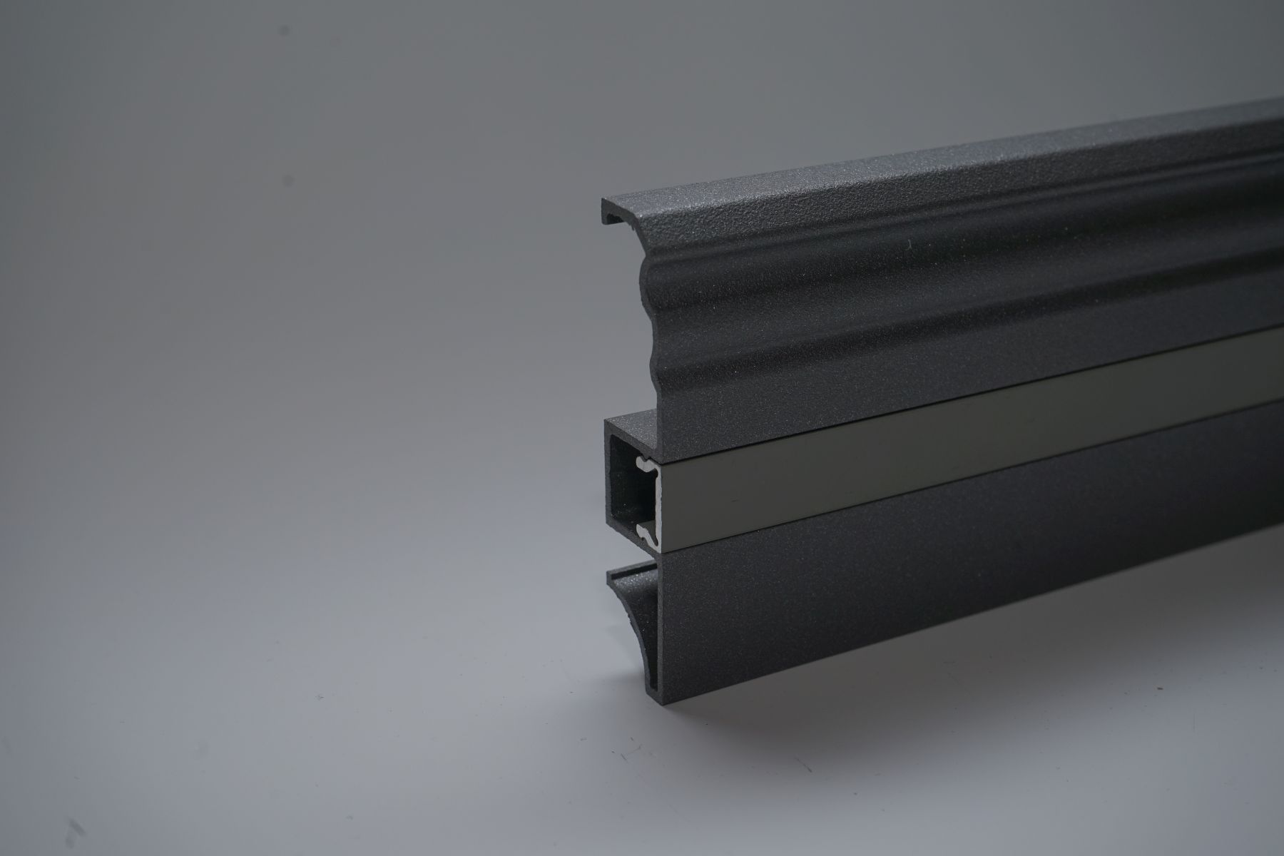 KuPro Aluminiumfussleiste anthrazit/grau